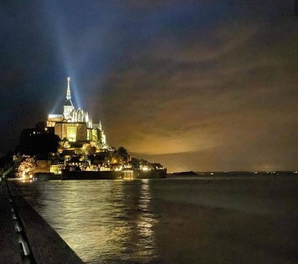 شقة Le Petit Nid Du Mont Saint Michel بونتورسون المظهر الخارجي الصورة
